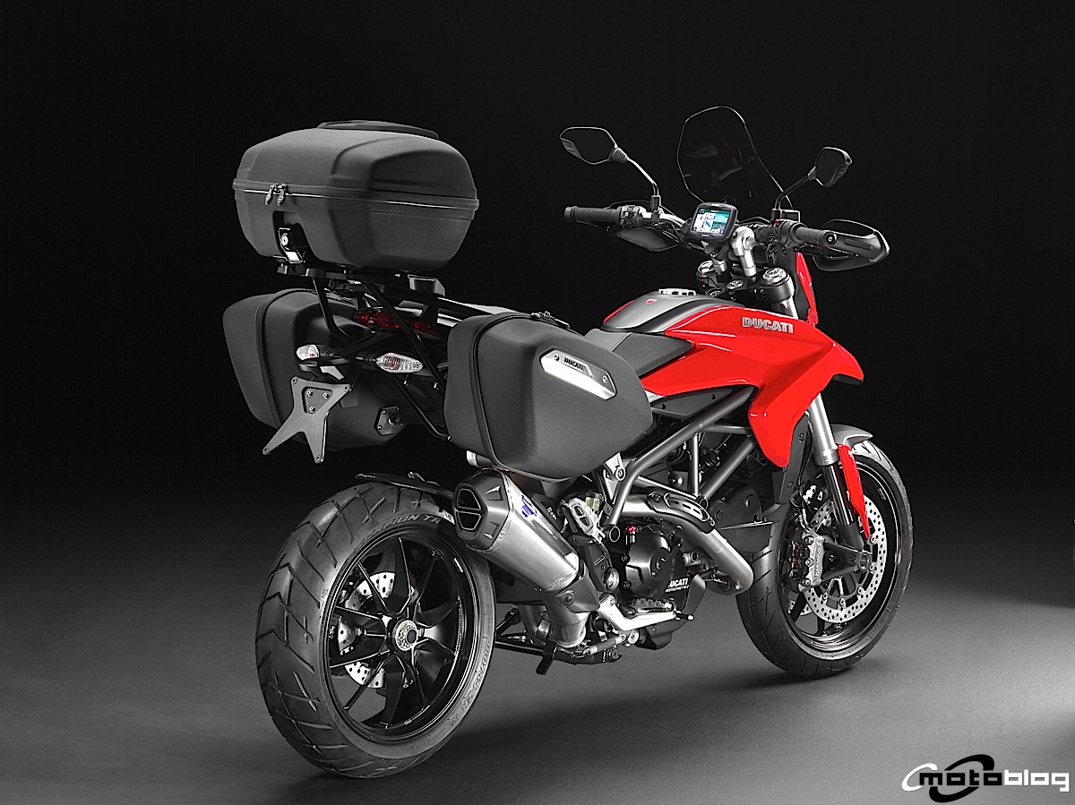 Ducati HyperStrada 2013