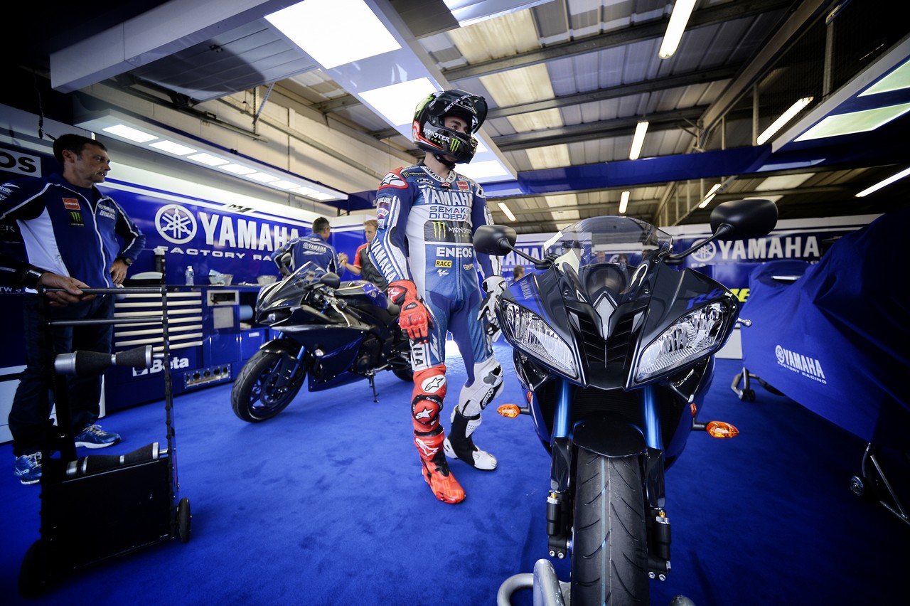 Yamaha Race Blu