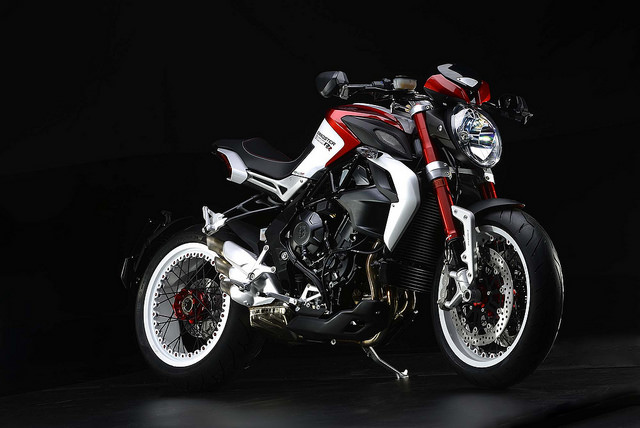 MV Agusta Brutale 800 Dragster RR 2015.