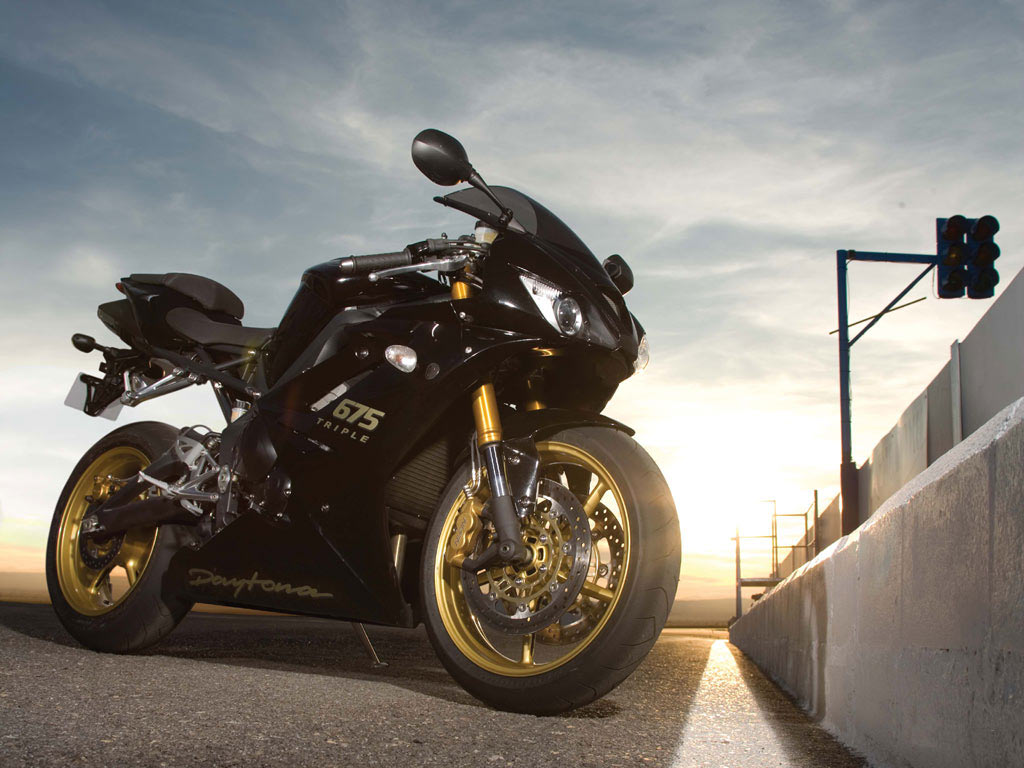 Triumph Daytona 675