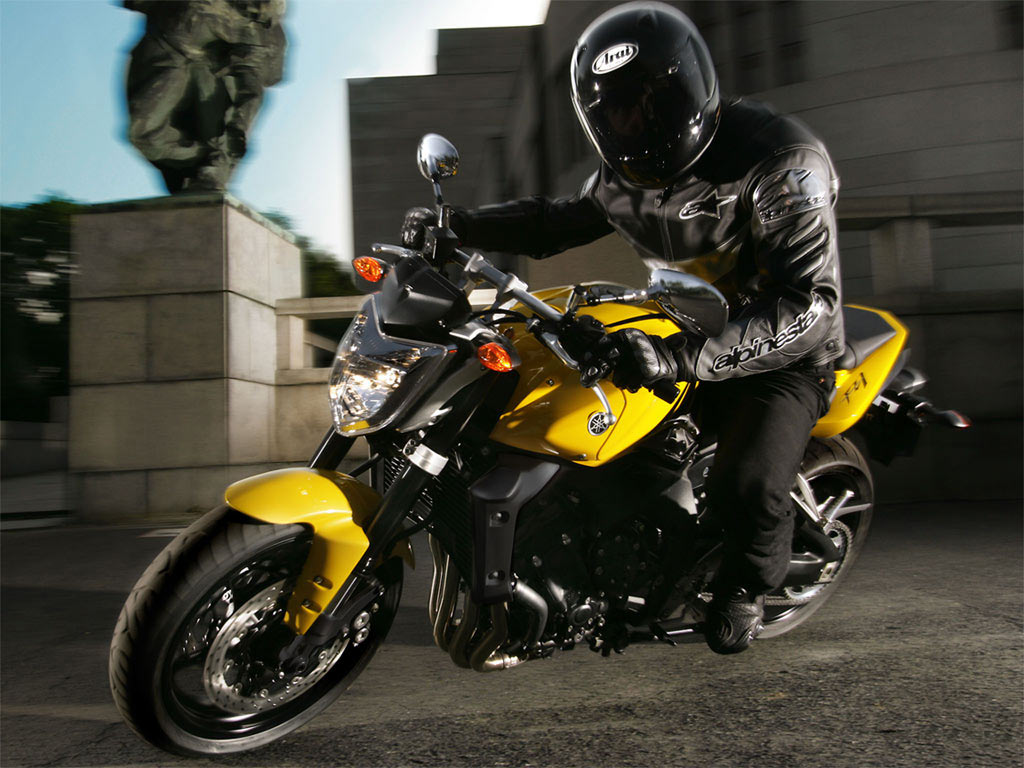 Yamaha FZ1