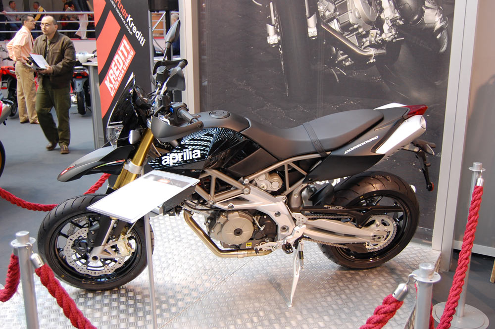 Aprilia Dorsoduro 750