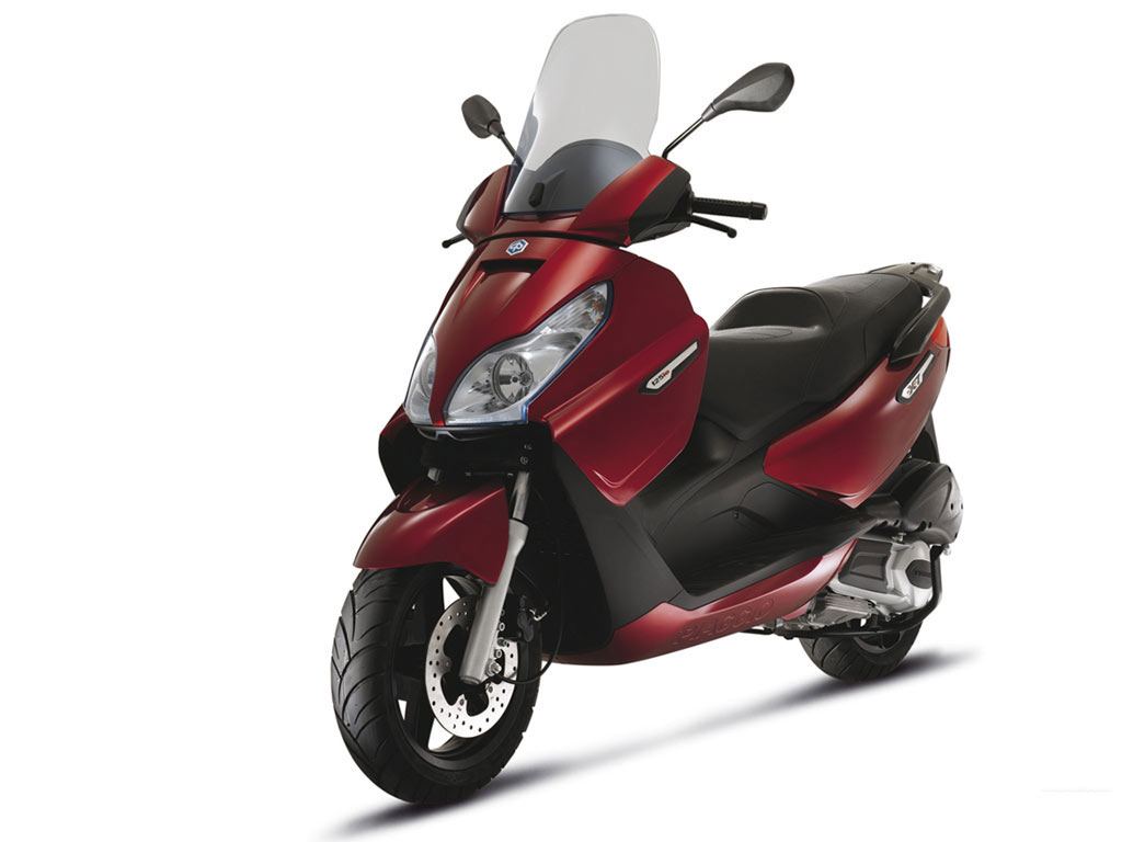 Piaggio X7