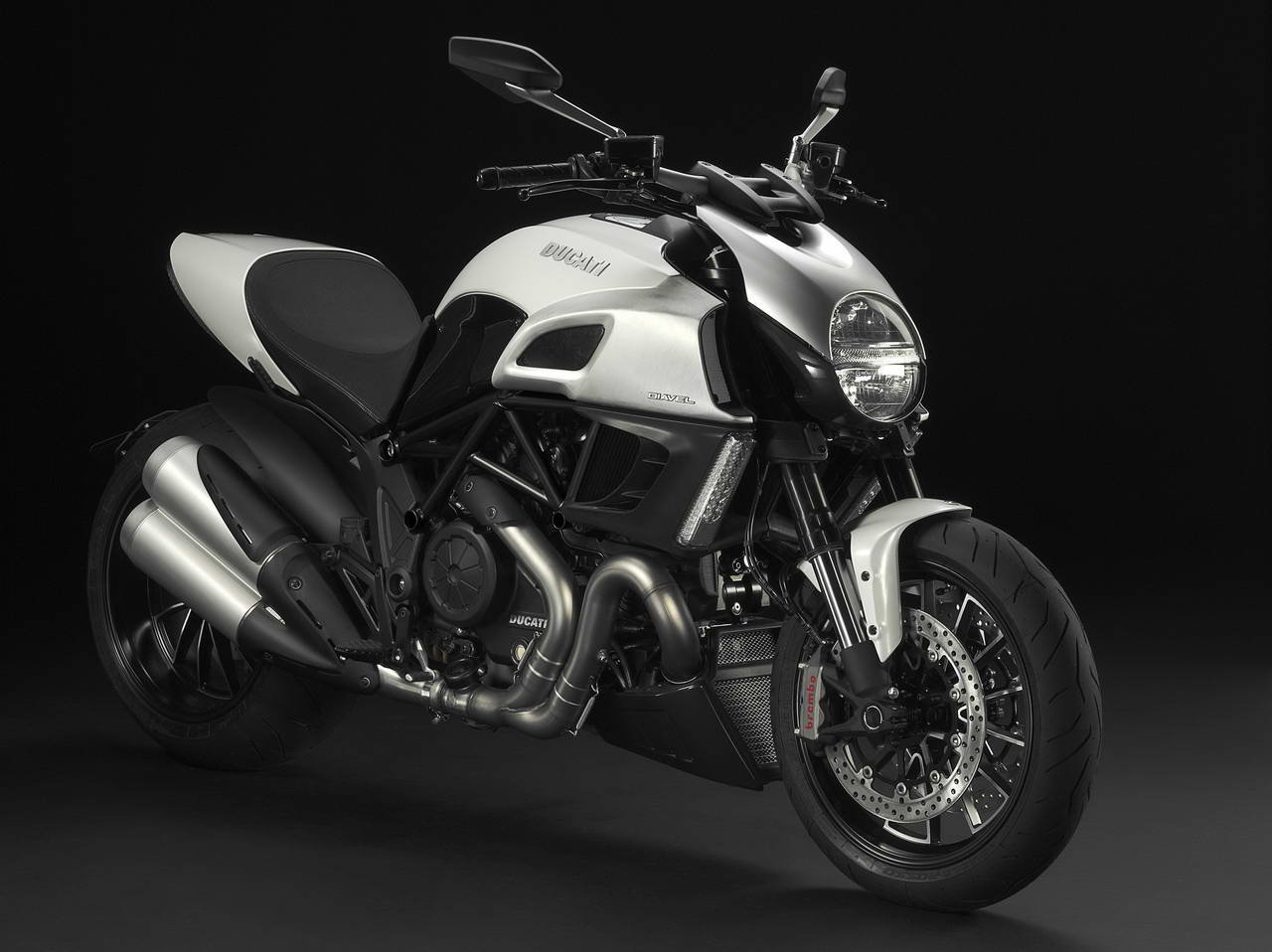 Ducati Diavel 2011