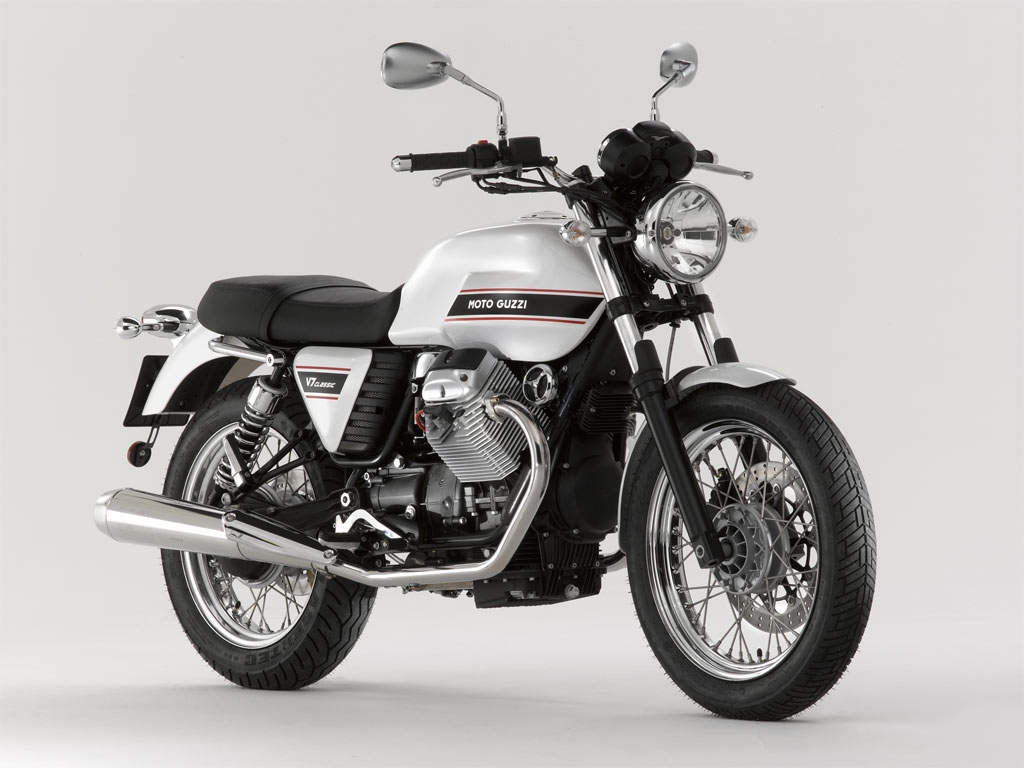 Moto Guzzi V7 Classic 2011