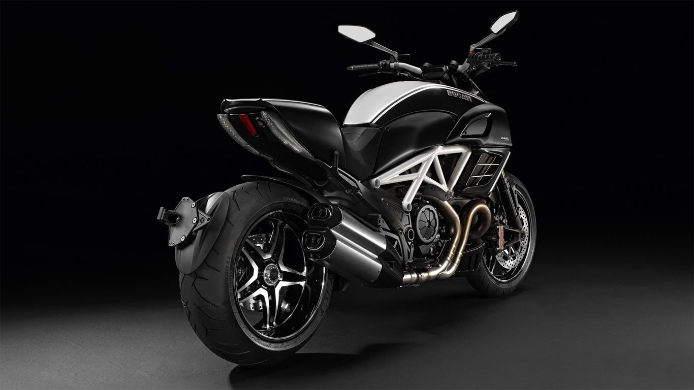 Ducati Diavel - 2011