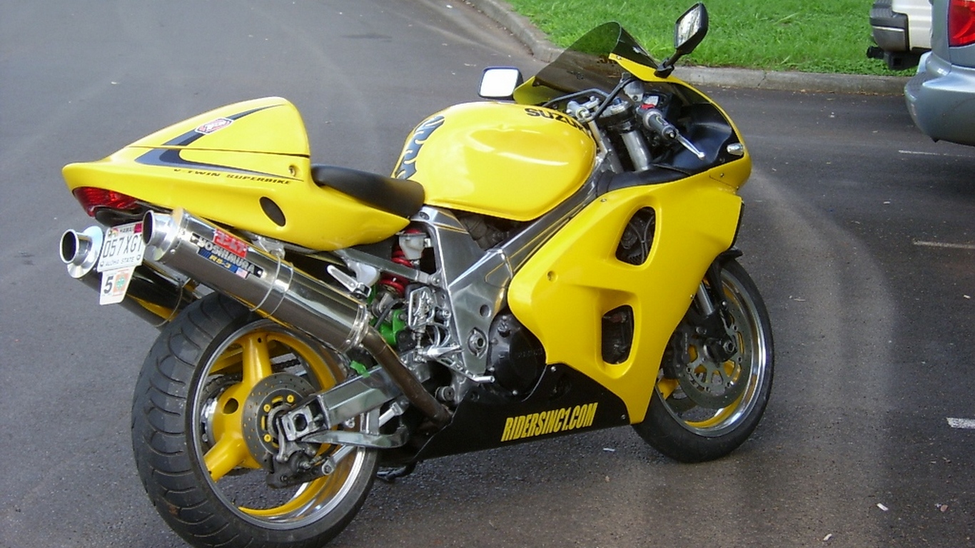 Suzuki tlr1000