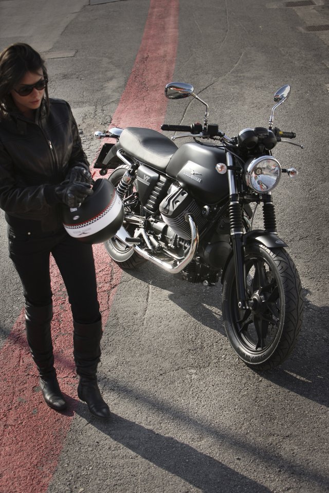 Moto Guzzi V7 Stone