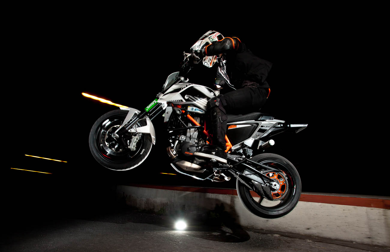 Rok Bagoros i KTM 690 Duke