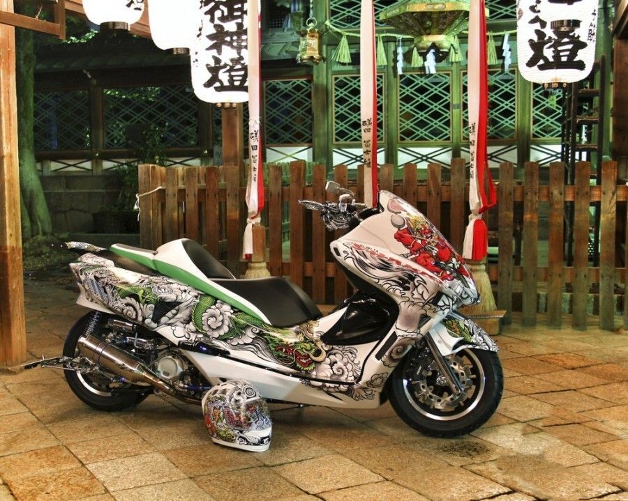 Honda Forza Shakki