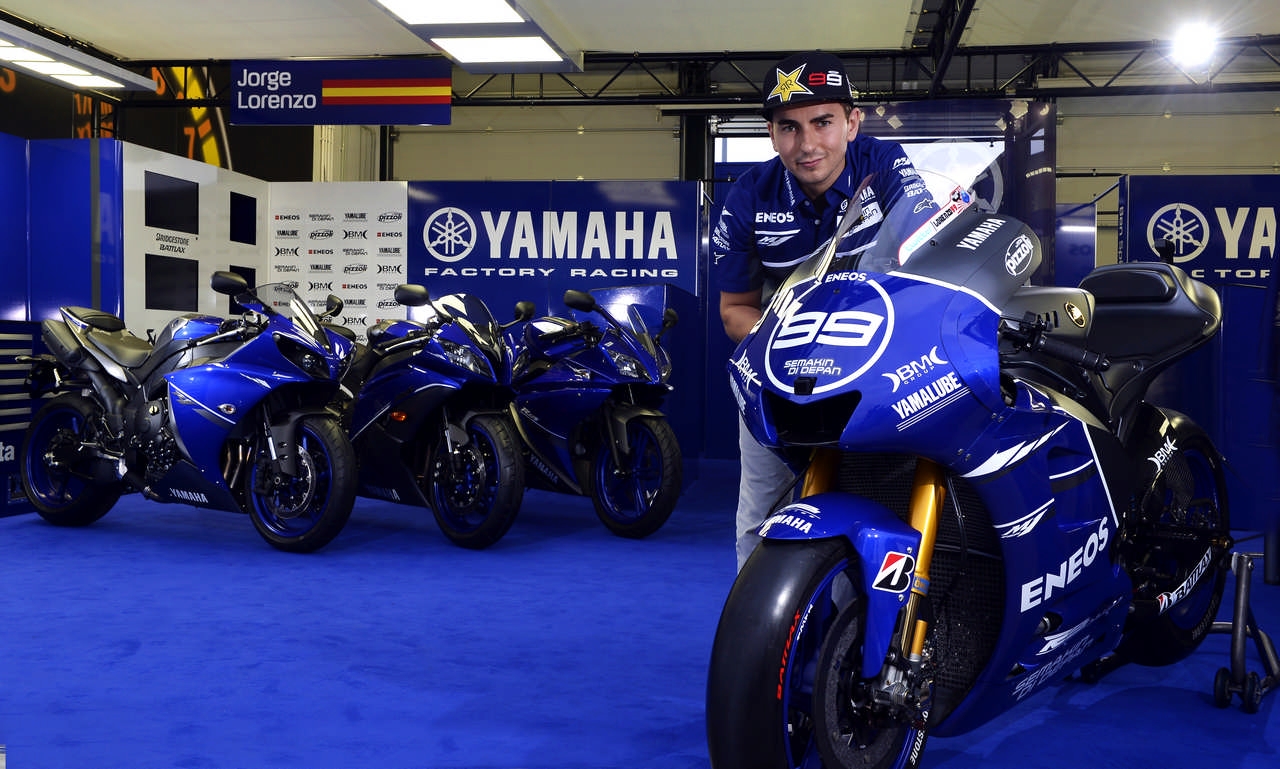 Yamaha Race Blu Series