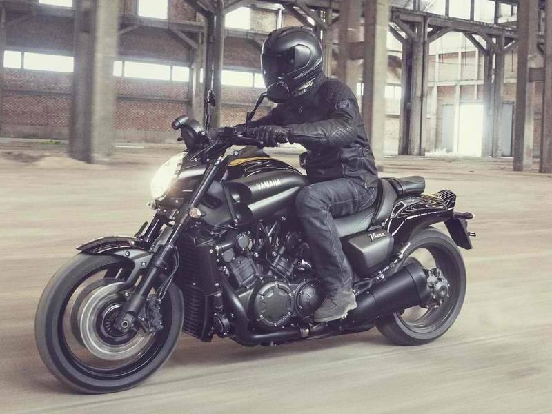 Yamaha v Max 1700 Ghost Rider