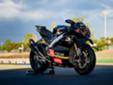 Aprilia lansirala novi RSV4 ex3ma motocikl za stazu